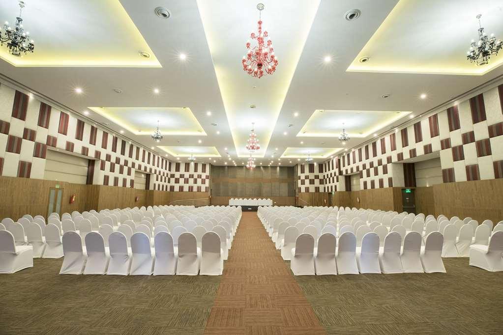 Resort Clarks Exotica Convention & 5*