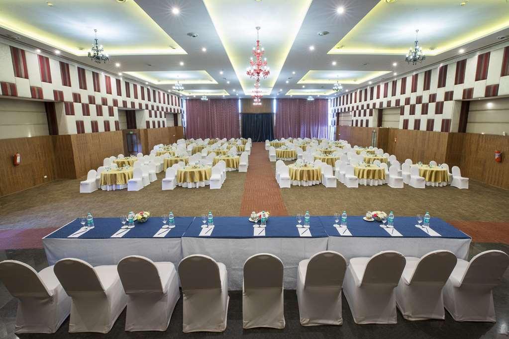 Clarks Exotica Convention &